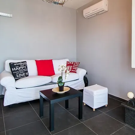 Haraki Villas *