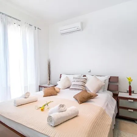 Haraki Villas Villa